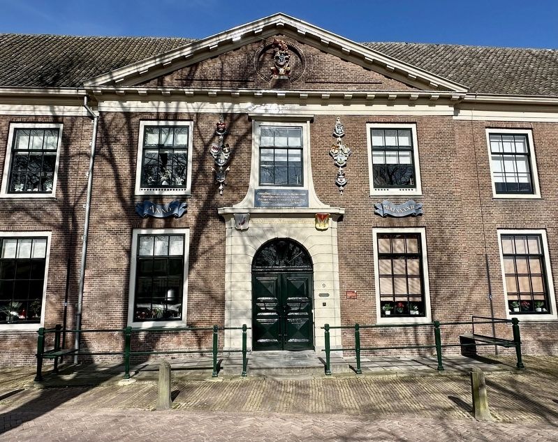 Sint Pietershof (1692) Marker - wide view image. Click for full size.