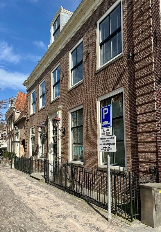 Nieuwstraat 18 image. Click for full size.