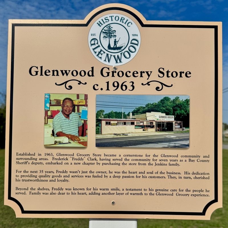 Glenwood Grocery Store Marker. Click for full size. Glenwood Grocery Store Marker image. Click for full size.