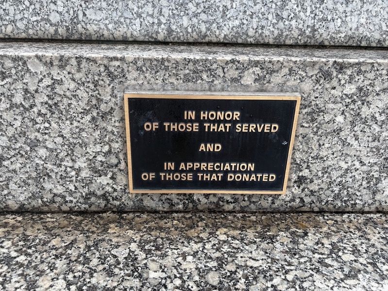 War Veterans Memorial small dedication plaque. Click for full size. War Veterans Memorial small dedication plaque image. Click for full size.