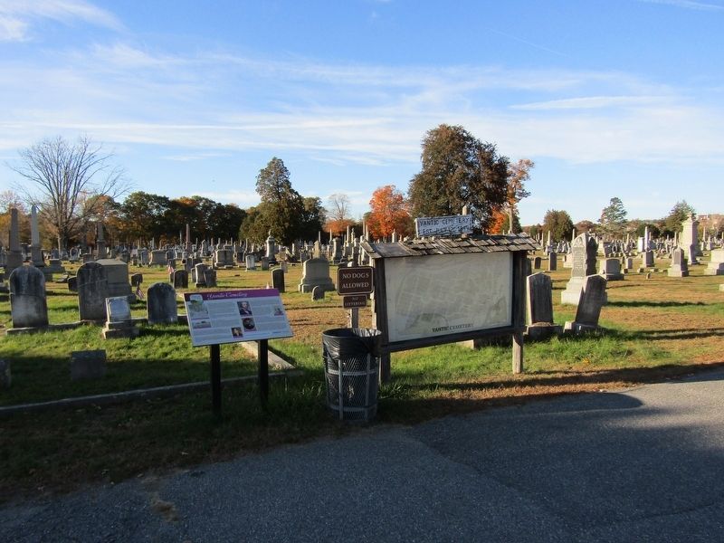 Yantic Cemetery Marker image. Click for full size.