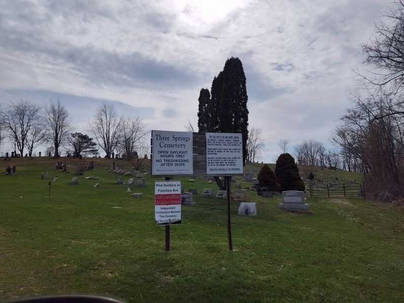 Three Springs Cemetery Sign image. Click for full size.