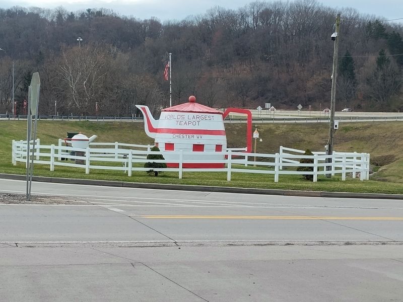 History Of The "World's Largest Teapot" Marker. Click for full size. History Of The "World's Largest Teapot" Marker image. Click for full size.
