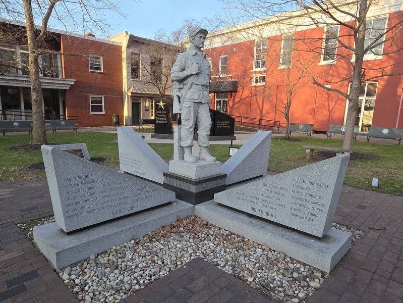 Veterans Memorial Park Sculpture Marker. Click for full size. Veterans Memorial Park Sculpture Marker image. Click for full size.