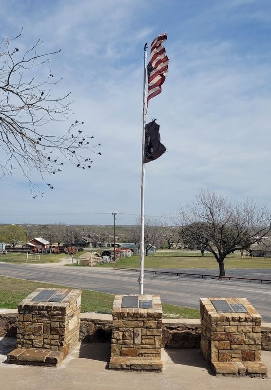 Marine Sgt. Gary S. Johnston - Right Marker image. Click for full size.