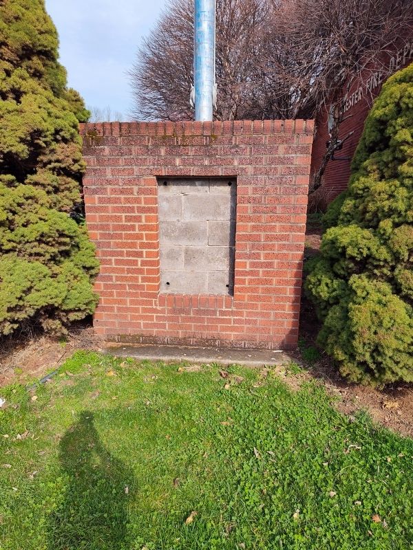 Chester World War I & World War II Veterans Memorial image. Click for full size.