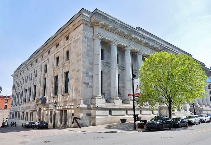 Ernest-Cormier Building/Quebec Court of Appeal (<i>northwest elevation</i>). Click for full size. Ernest-Cormier Building/Quebec Court of Appeal (<i>northwest elevation</i>) image. Click for full size.