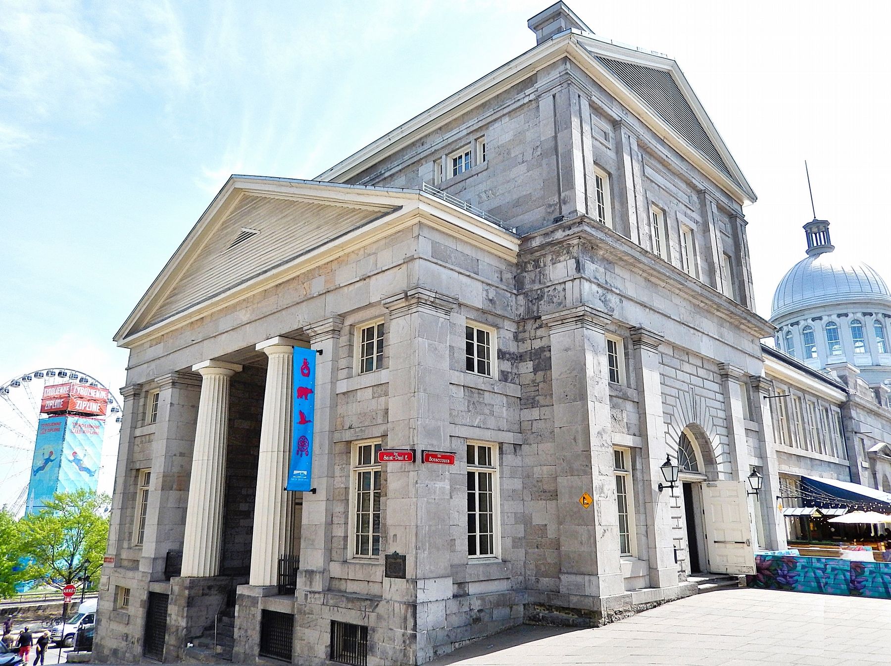 Bonsecours Market building (<i>northwest elevation</i>) image. Click for full size.