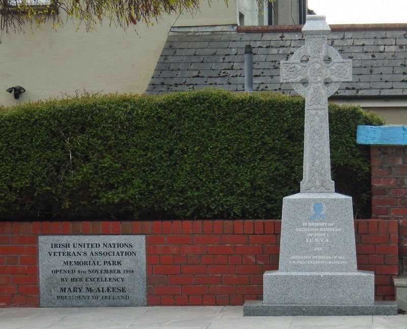 Deceased United Nations Veterans Memorial Cross. Click for full size. Deceased United Nations Veterans Memorial Cross image. Click for full size.