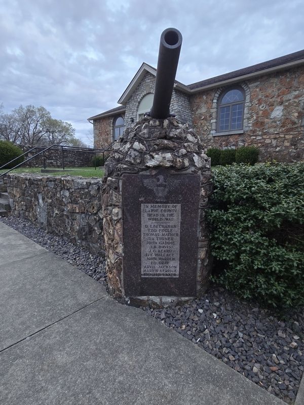 Larue County World War Memorial in front of the Hodgenville Women's Club Building image. Click for full size.