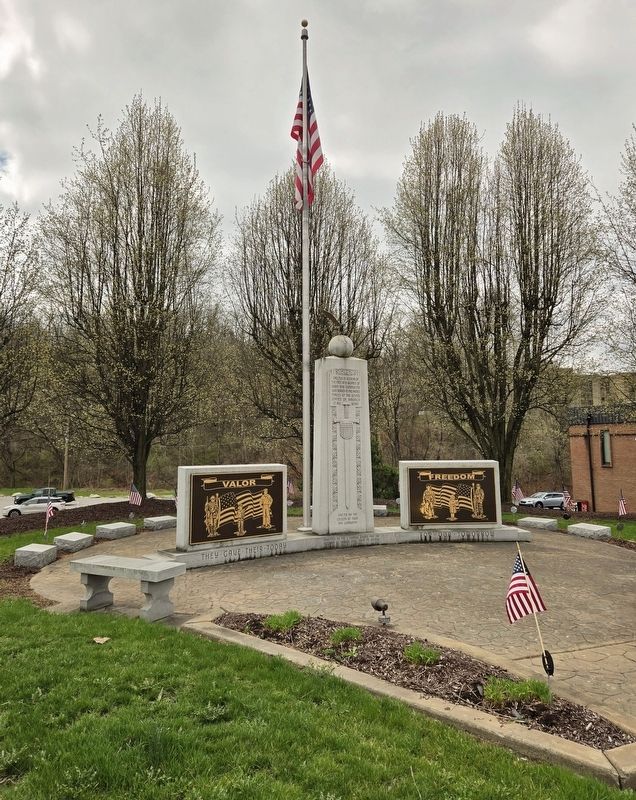 Irwin Veterans Memorial image. Click for full size.
