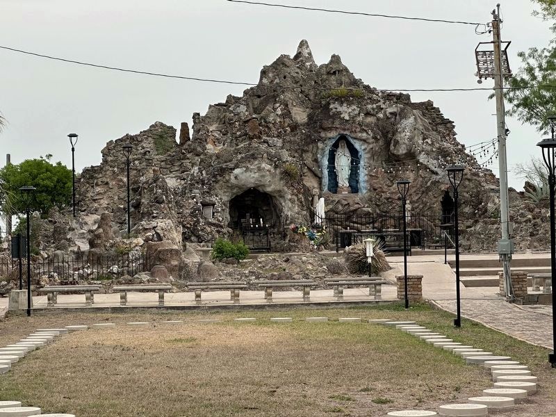 Replica of the Grotto Shrine at Lourdes image. Click for full size.