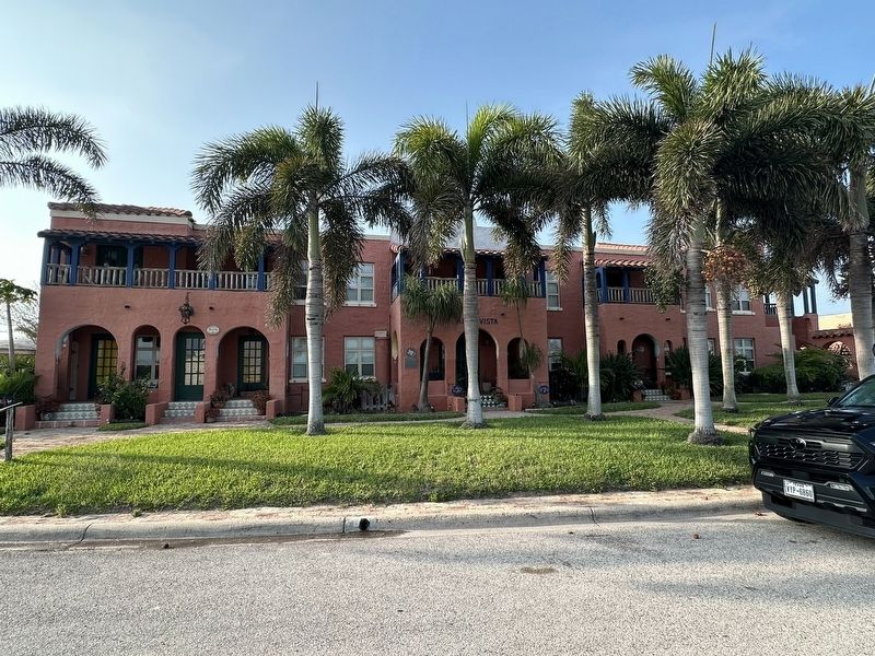 Alta Vista Apartments image. Click for full size.