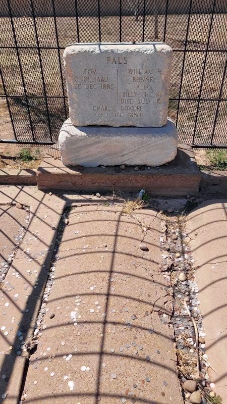 Billy the Kid and Pals Gravestone image. Click for full size.