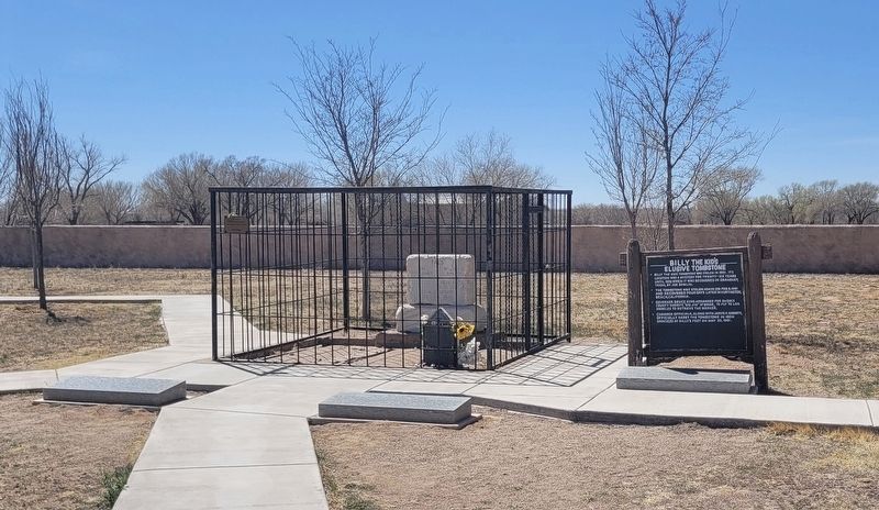 Charlie Bowdre Marker (left ground marker). Click for full size. Charlie Bowdre Marker (left ground marker) image. Click for full size.
