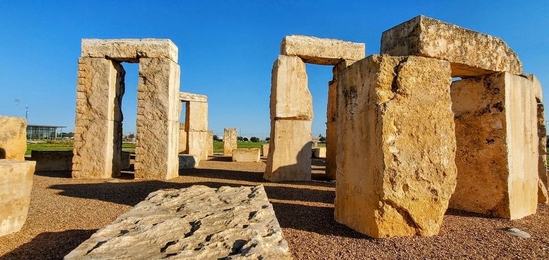 Stonehenge Replica image. Click for full size.