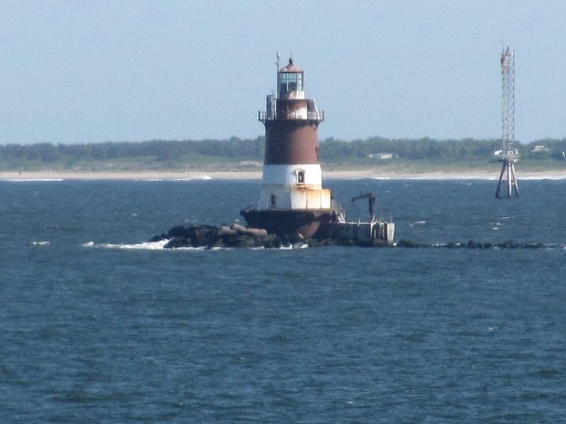 Romer Shoal Lighthouse. Click for full size. Romer Shoal Lighthouse image. Click for full size.