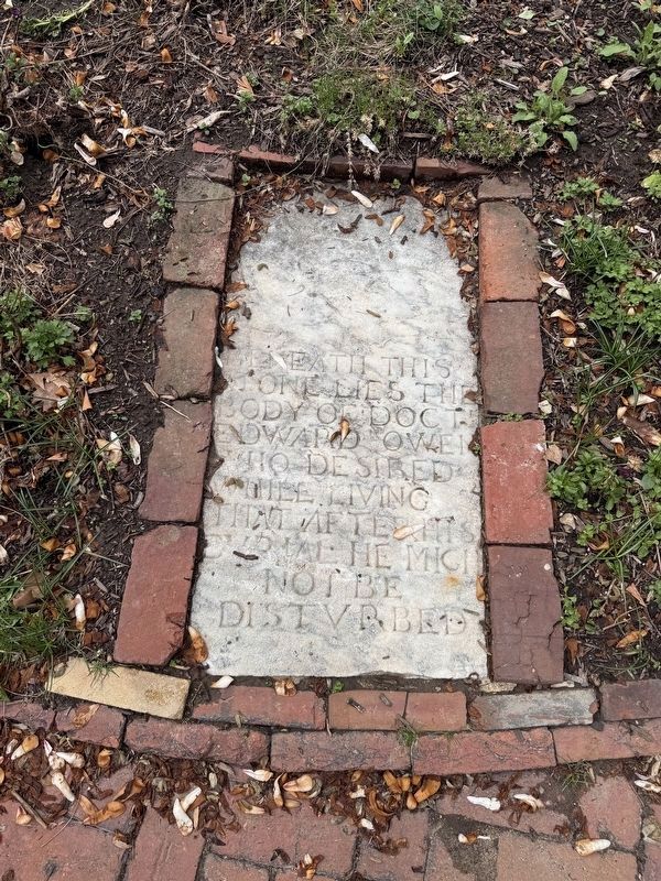 Grave stone on the grounds of the Arch Street Meeting House image. Click for full size.
