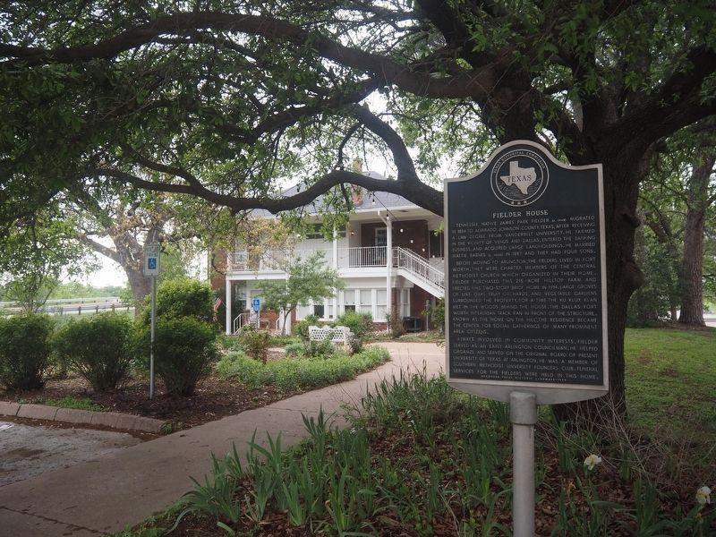 Fielder House Marker. Click for full size. Fielder House Marker image. Click for full size.