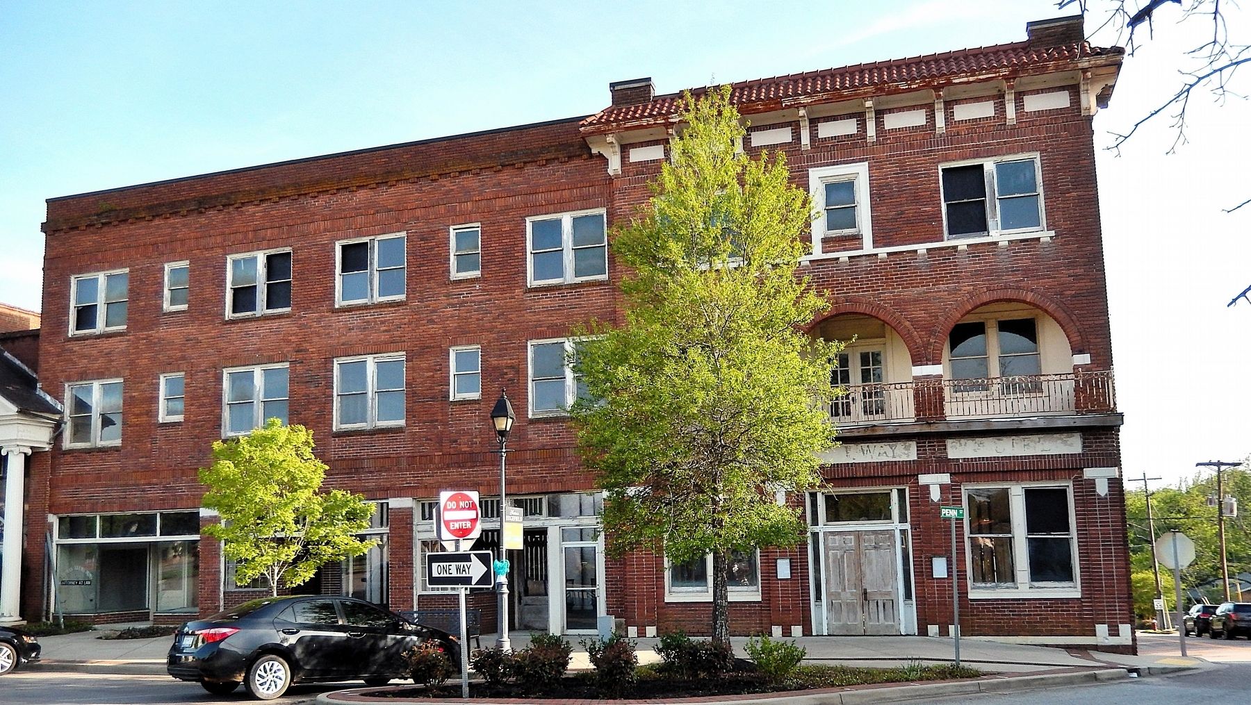 The Plantation House Hotel (<i>north elevation</i>) image. Click for full size.