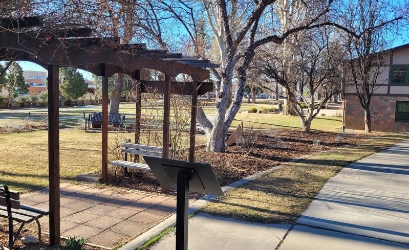 The view of the Memorial Rose Garden and Marker image. Click for full size.