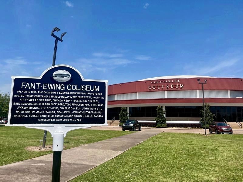 Fant-Ewing Coliseum and Marker image. Click for full size.