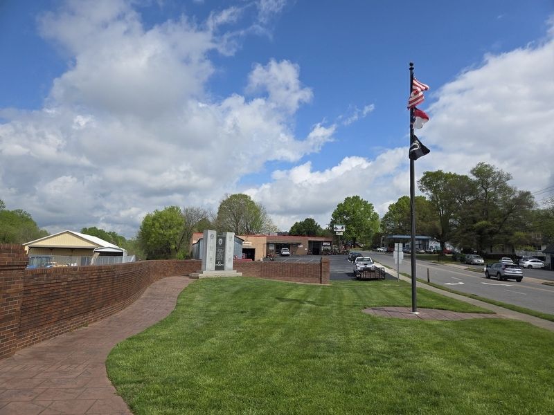 Wide view of Maiden Area Veterans Monument. Click for full size. Wide view of Maiden Area Veterans Monument image. Click for full size.