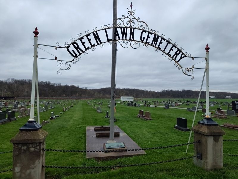 Green Lawn Cemetery Veterans Memorial. Click for full size. Green Lawn Cemetery Veterans Memorial image. Click for full size.