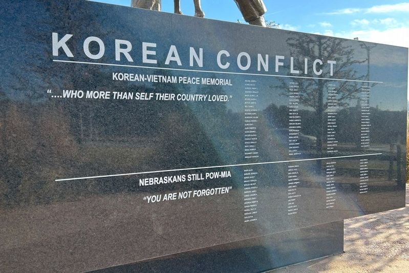 Korean-Vietnam Peace Memorial, West Side image. Click for full size.