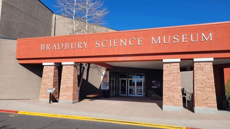 Bradbury Science Museum and Marker image. Click for full size.