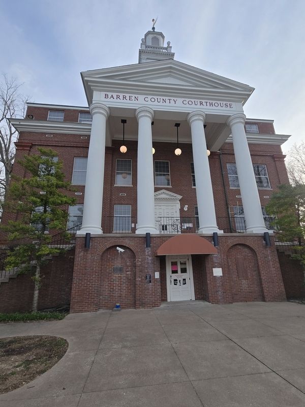 North facing side of Barren County Courthouse. Marker is to the right of the upper entrance. Click for full size. North facing side of Barren County Courthouse. Marker is to the right of the upper entrance image. Click for full size.