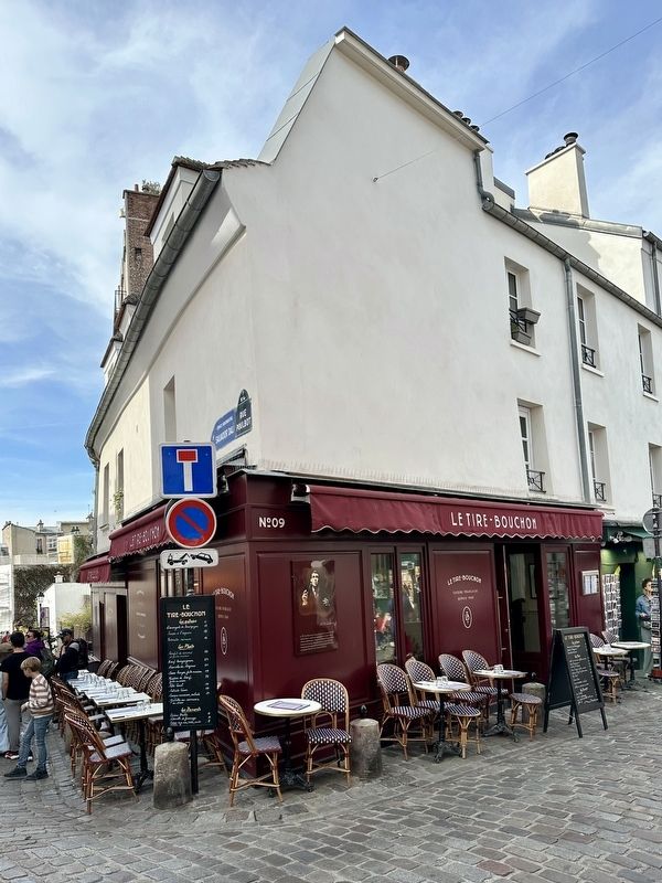 Le Tire-Bouchon and Marker. Click for full size. Le Tire-Bouchon and Marker image. Click for full size.