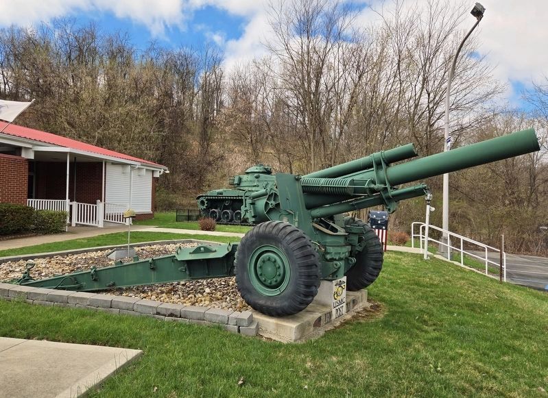 U.S. Marine Corps M114 Howitzer: 155mm image. Click for full size.