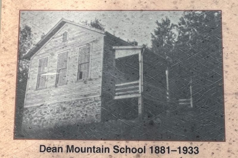 Dean Mountain School 1881-1933 image. Click for full size.