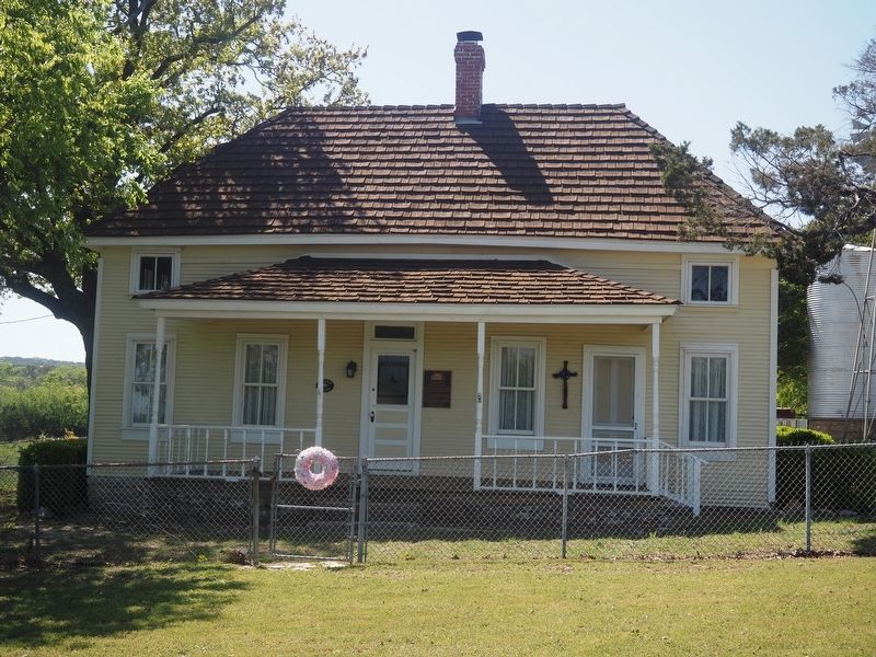 Tucker House Marker. Click for full size. Tucker House Marker image. Click for full size.