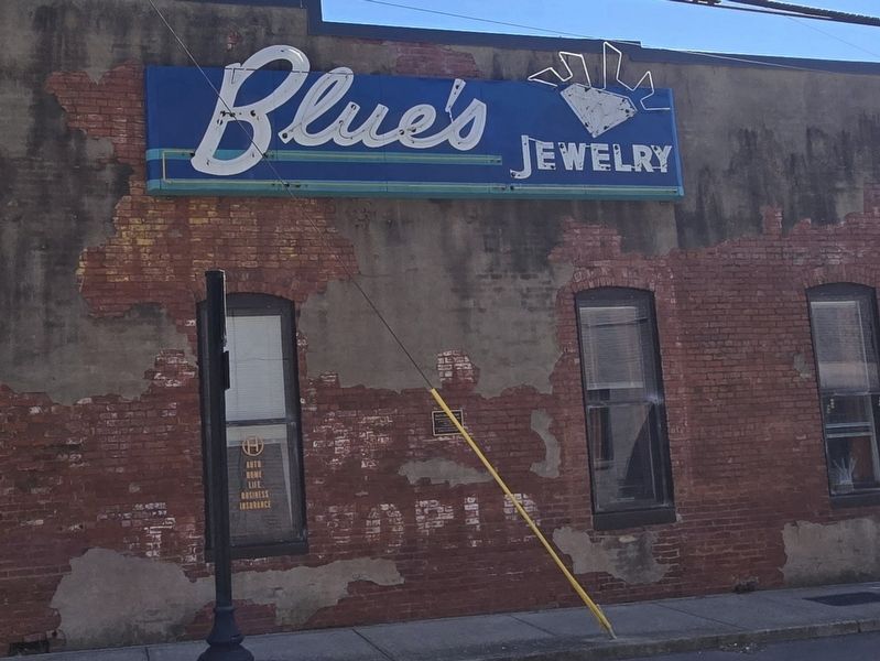 Blue's Jewelry Store Marker below the sign image. Click for full size.