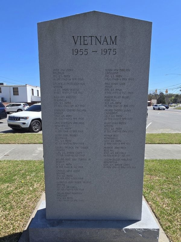 Vietnam Veterans Memorial. Click for full size. Vietnam Veterans Memorial image. Click for full size.