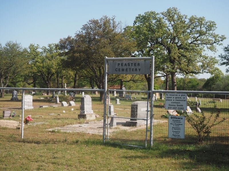 Peaster Cemetery Gate and Sign image. Click for full size.