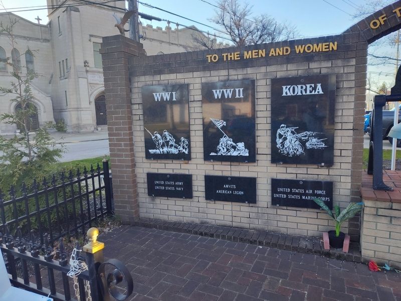 Conneaut Veterans Memorial image. Click for full size.