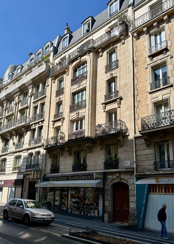 Andr� Malraux Marker - wider view image. Click for full size.