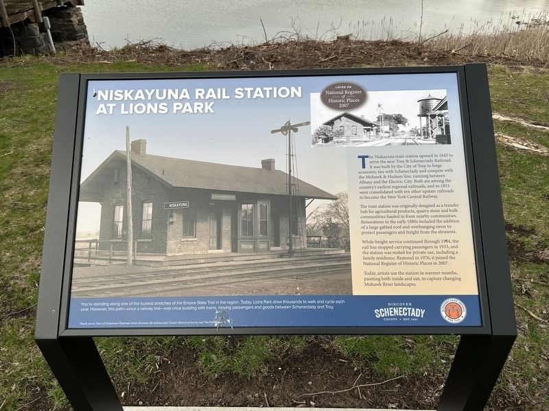 Niskayuna Rail Station at Lions Park Marker image. Click for full size.