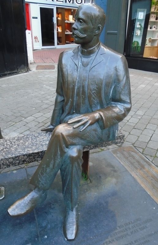 Eduard Wilde Sculpture. Click for full size. Eduard Wilde Sculpture image. Click for full size.