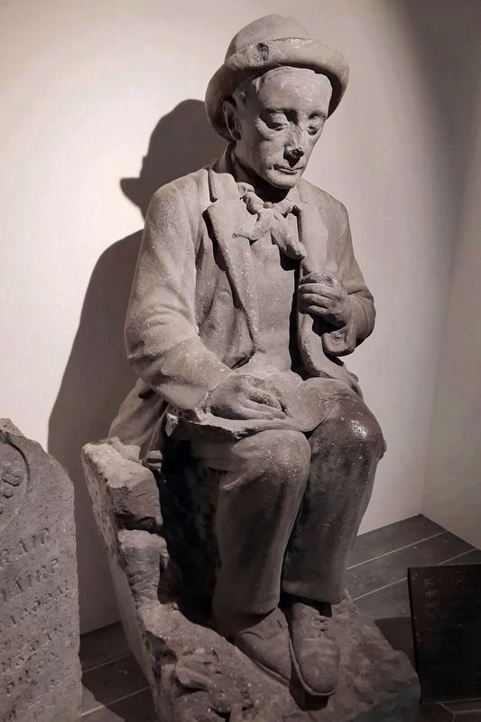 P�draic � Conaire (1882-1928) Stone Sculpture image. Click for full size.