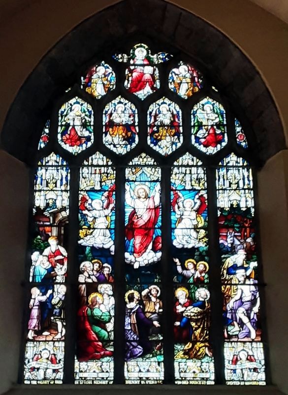 Saint Nicholas Church/<lang=ga>Séipéal San Nioclás</lang=ga> Window. Click for full size. Saint Nicholas Church/<lang=ga>Séipéal San Nioclás</lang=ga> Window image. Click for full size.
