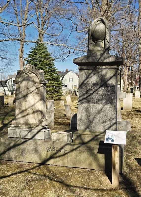 Elijah Risley Jr. Marker and Gravestone image. Click for full size.