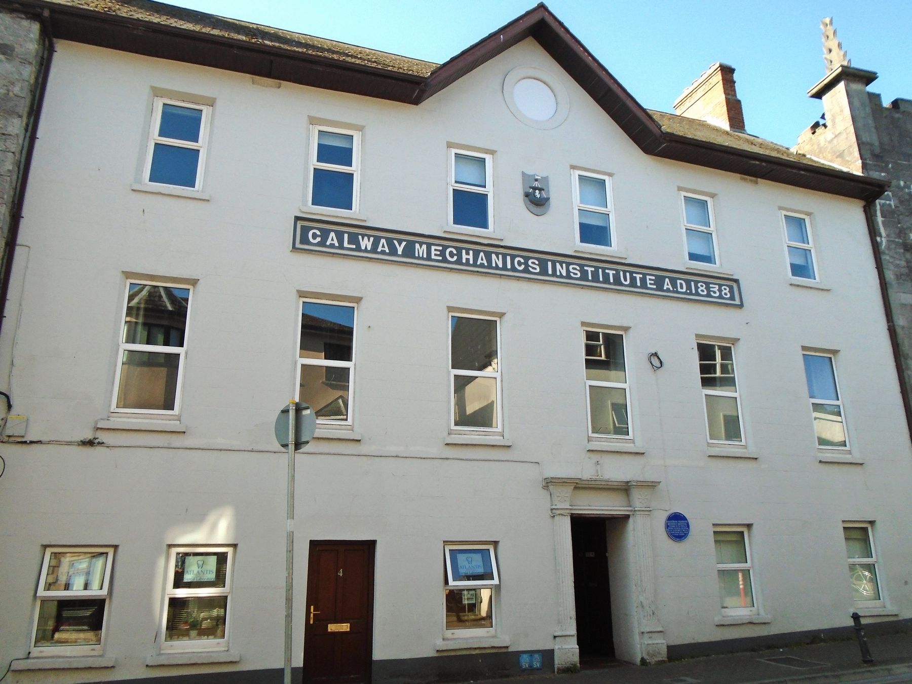 Mechanics Institute/Institi�id na gCearndaithe and Marker image. Click for full size.