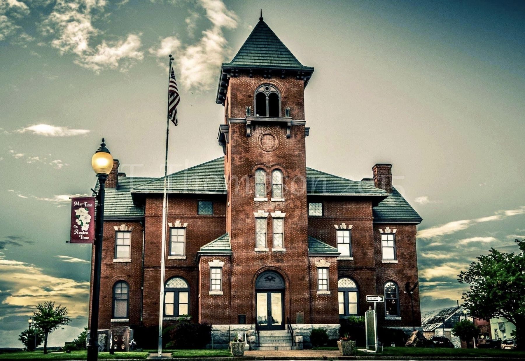 Fredericktown, Missouri Court House image. Click for full size.