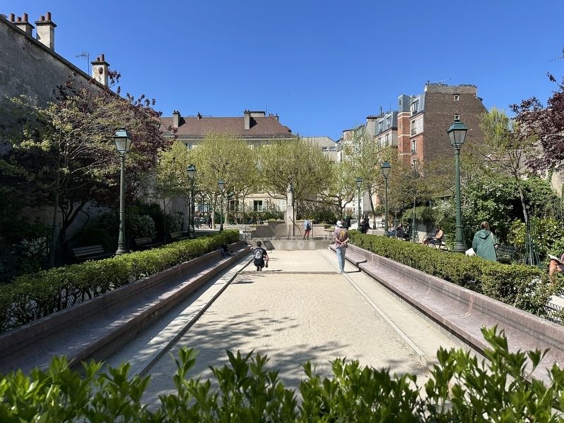 Square Suzanne Buisson - pétanque court. Click for full size. Square Suzanne Buisson - pétanque court image. Click for full size.