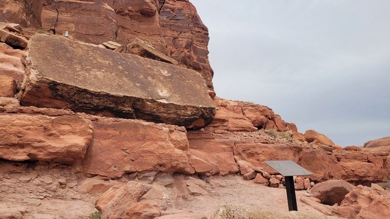 The Dinosaur Tracks and Prowling Predators Marker image. Click for full size.