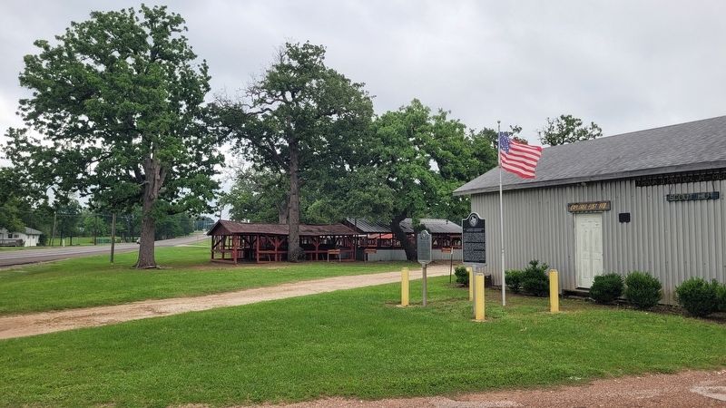 The view of the W.L. Moody Confederate Reunion Grounds Marker along the highway. Click for full size. The view of the W.L. Moody Confederate Reunion Grounds Marker along the highway image. Click for full size.